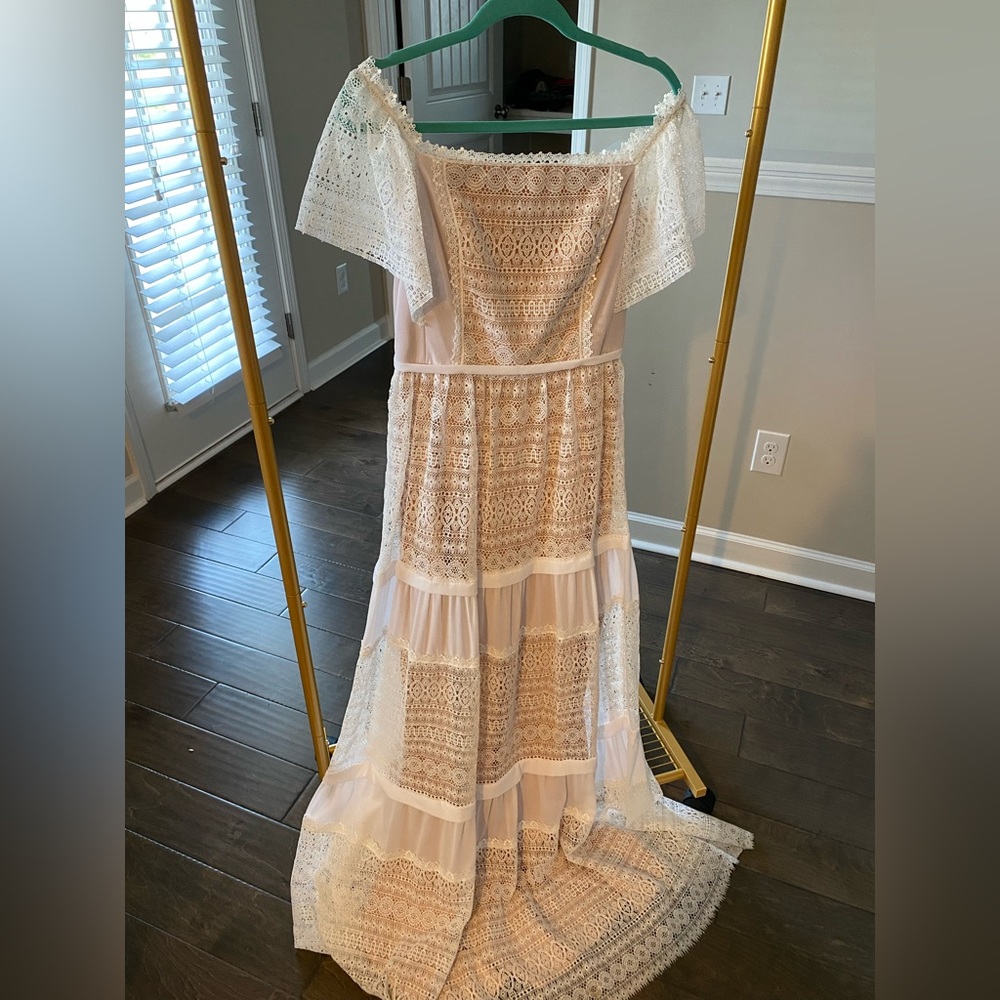 Monique Lhullier Gown Like New